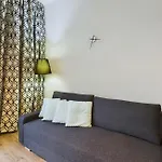 Aleja Jana Pawla Ii For 4 Guests With Air-conditioning By Renters Varsovia