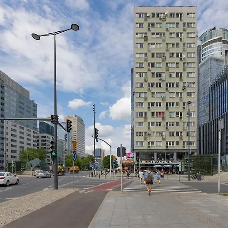 Aleja Jana Pawla Ii For 4 Guests With Air-conditioning By Renters Warsaw