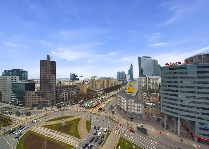 Aleja Jana Pawla Ii For 4 Guests With Air-conditioning By Renters Warsaw