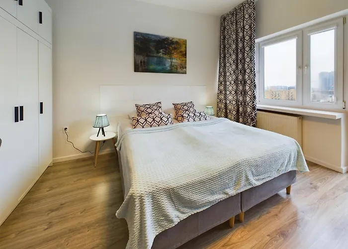 Aleja Jana Pawla Ii For 4 Guests With Air-conditioning By Renters Apartment *